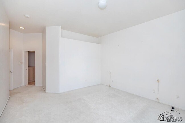 Building Photo - 10431 Av la Primera