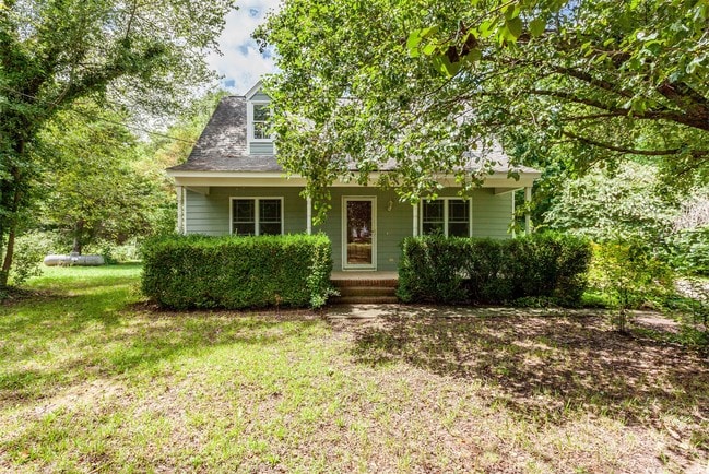 Primary Photo - 1012 Windward Psge