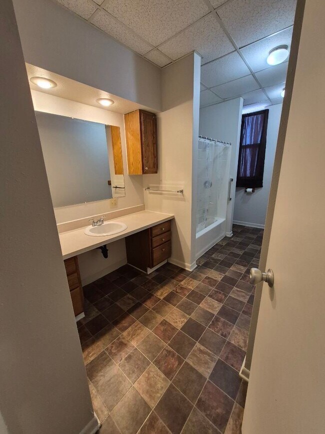 Building Photo - 624 Ludington St