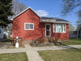 Building Photo - 814 1st Ave NE