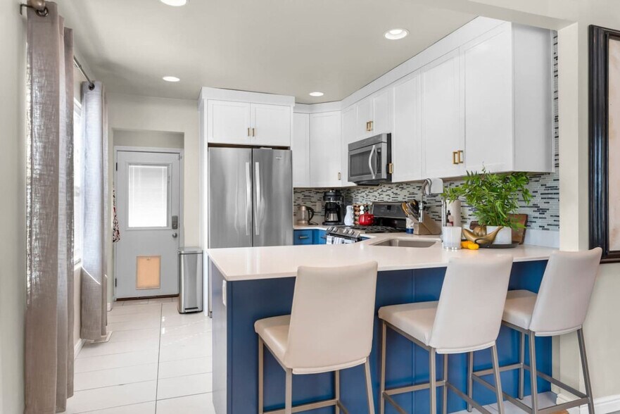 Building Photo - 2978 S Imperial St