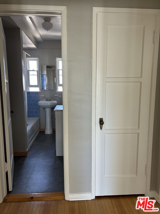 Building Photo - 4054 Madison Ave