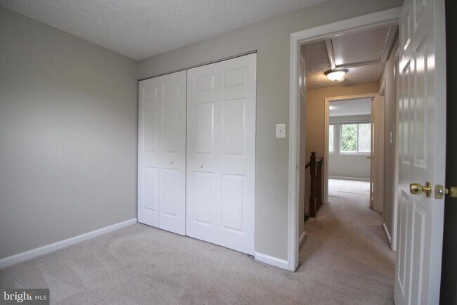 Building Photo - 14126 Red River Dr