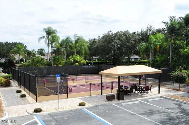 Building Photo - 11960 Champions Green Way