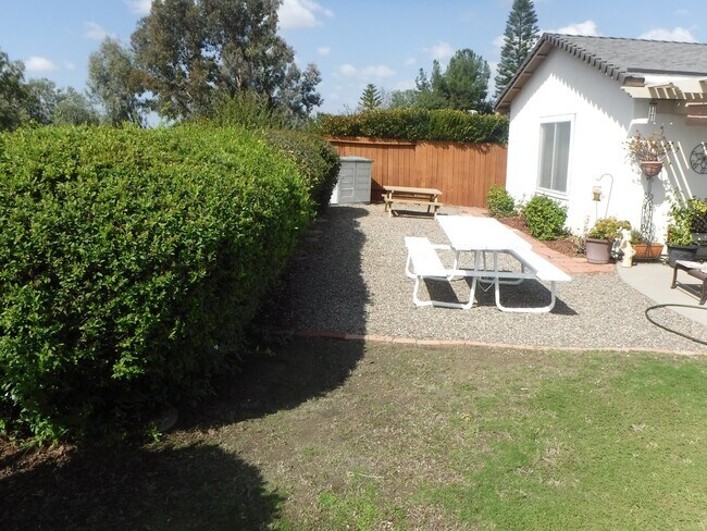 Building Photo - Home with View! 3 Bedroom 1.5 Bath Home,