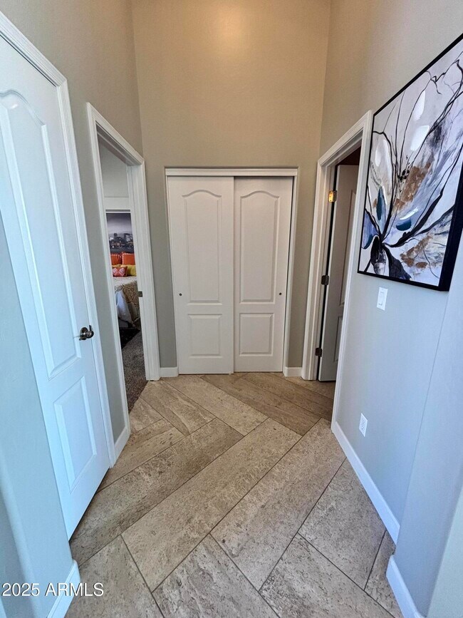 Building Photo - 7637 E Tasman Cir