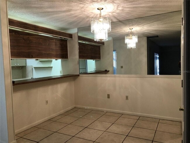 Building Photo - 2721 5th Ct