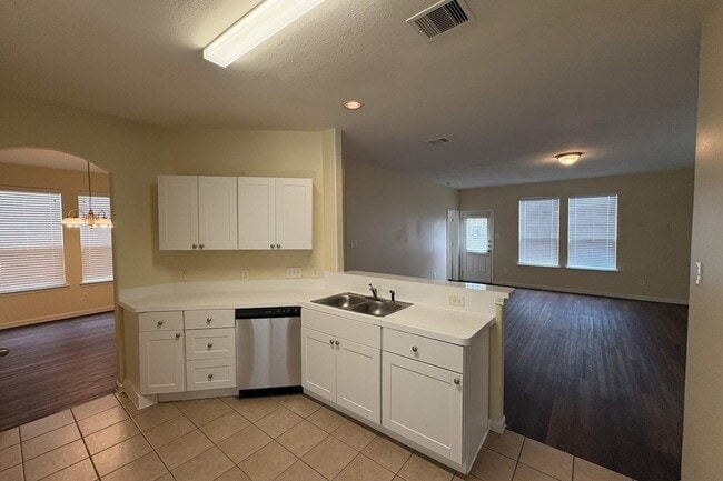 Building Photo - 1010 Doubletree Glen Dr