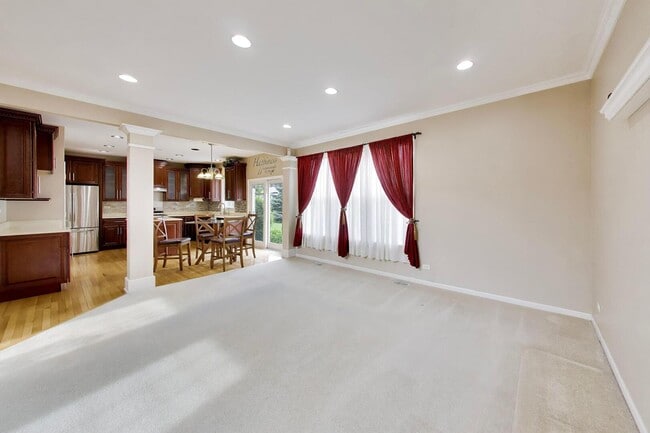 Building Photo - 501 Tuscany Dr