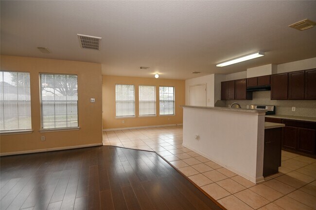 Building Photo - 3519 Benjamin Franklin Ln