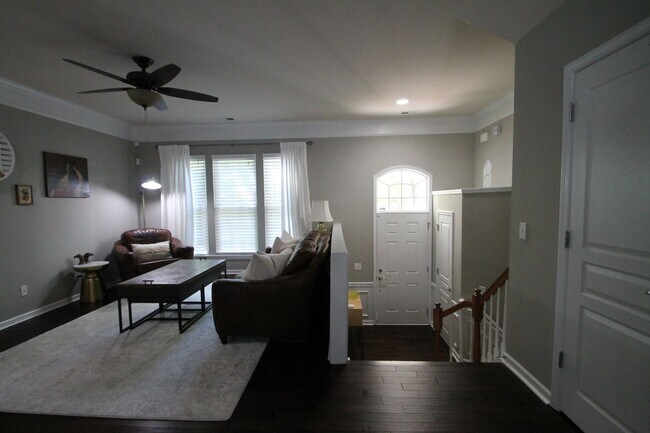 Building Photo - Exclusively Offered by Muse Realty Rentals...