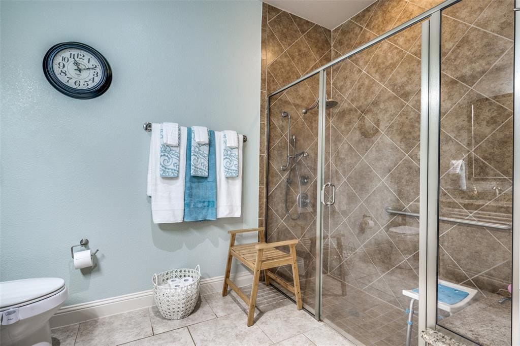 Primary Bathroom view 2 - 928 Lighthouse Ln