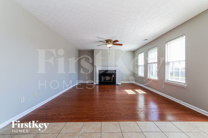 Building Photo - 1273 Royal Ives Ct SE