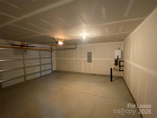 Building Photo - 123 Rock Ave