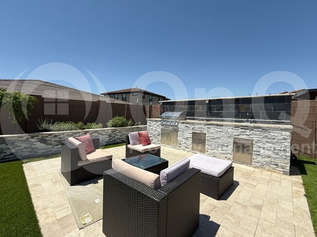 Building Photo - 8523 W Palo Verde Dr