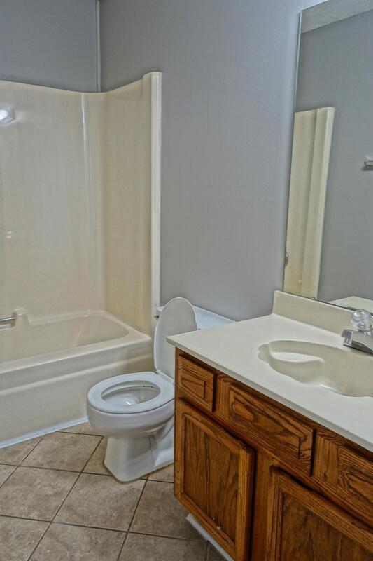 Building Photo - 13916 Sandhurst Dr SW