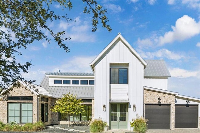 Building Photo - 5000 Creek Meadow