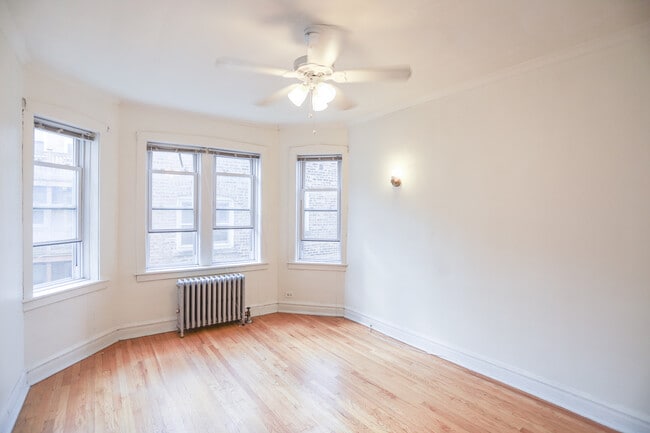 Building Photo - 2113 N Mozart St