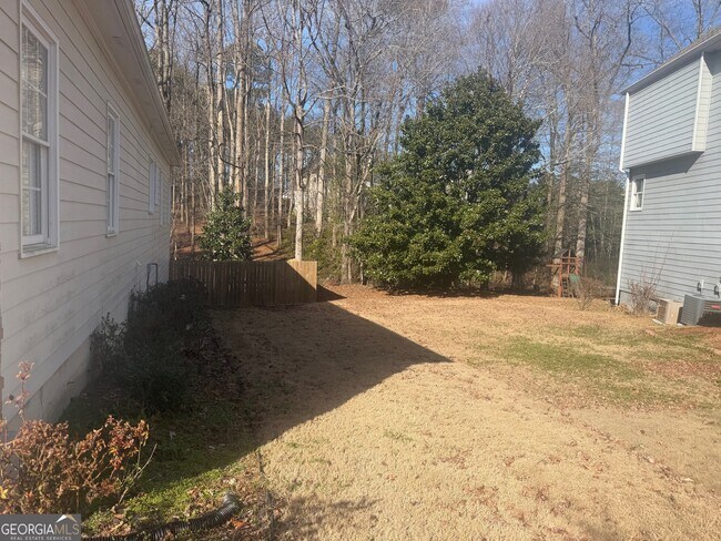 Building Photo - 261 Graymist Path SW