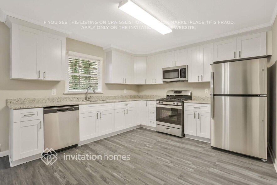 Building Photo - 3325 Kingfisher Dr