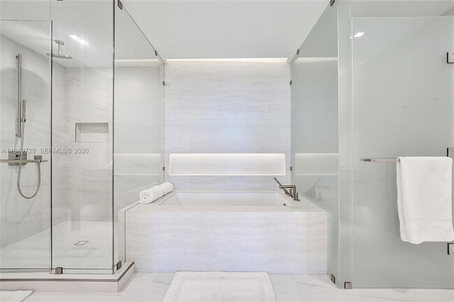 Building Photo - North Ocean Boulevard, Pompano Beach, FL 33062 - 3 BR 3.5 BA condo