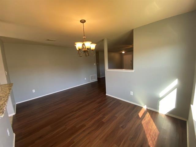 Building Photo - 2501 Saddlehorn Dr