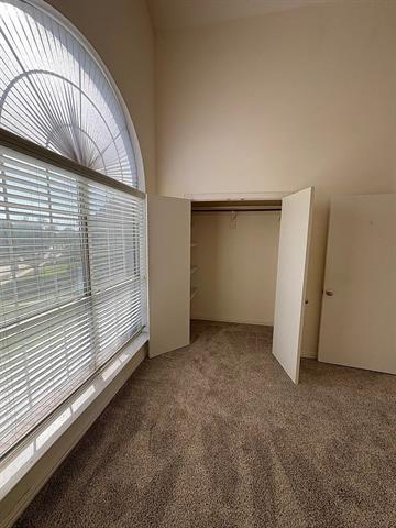 Building Photo - 4101 Pinewood Dr