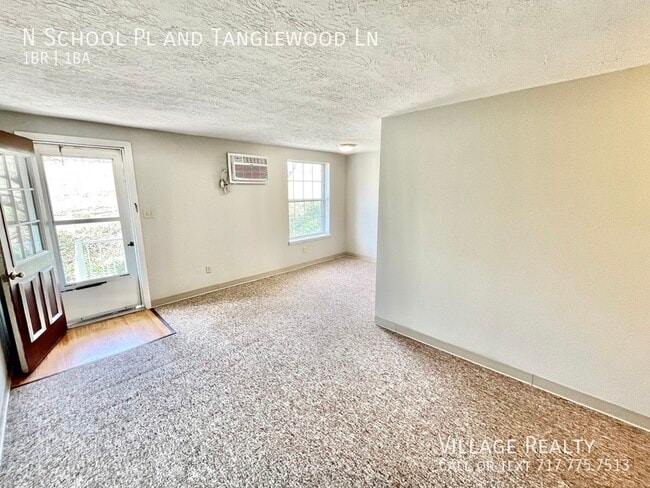 Building Photo - 303 N School Pl