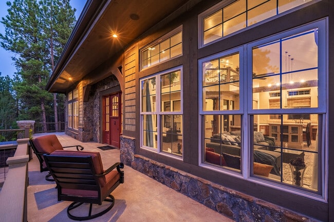 Building Photo - 4955 Hidden Hollow Rd