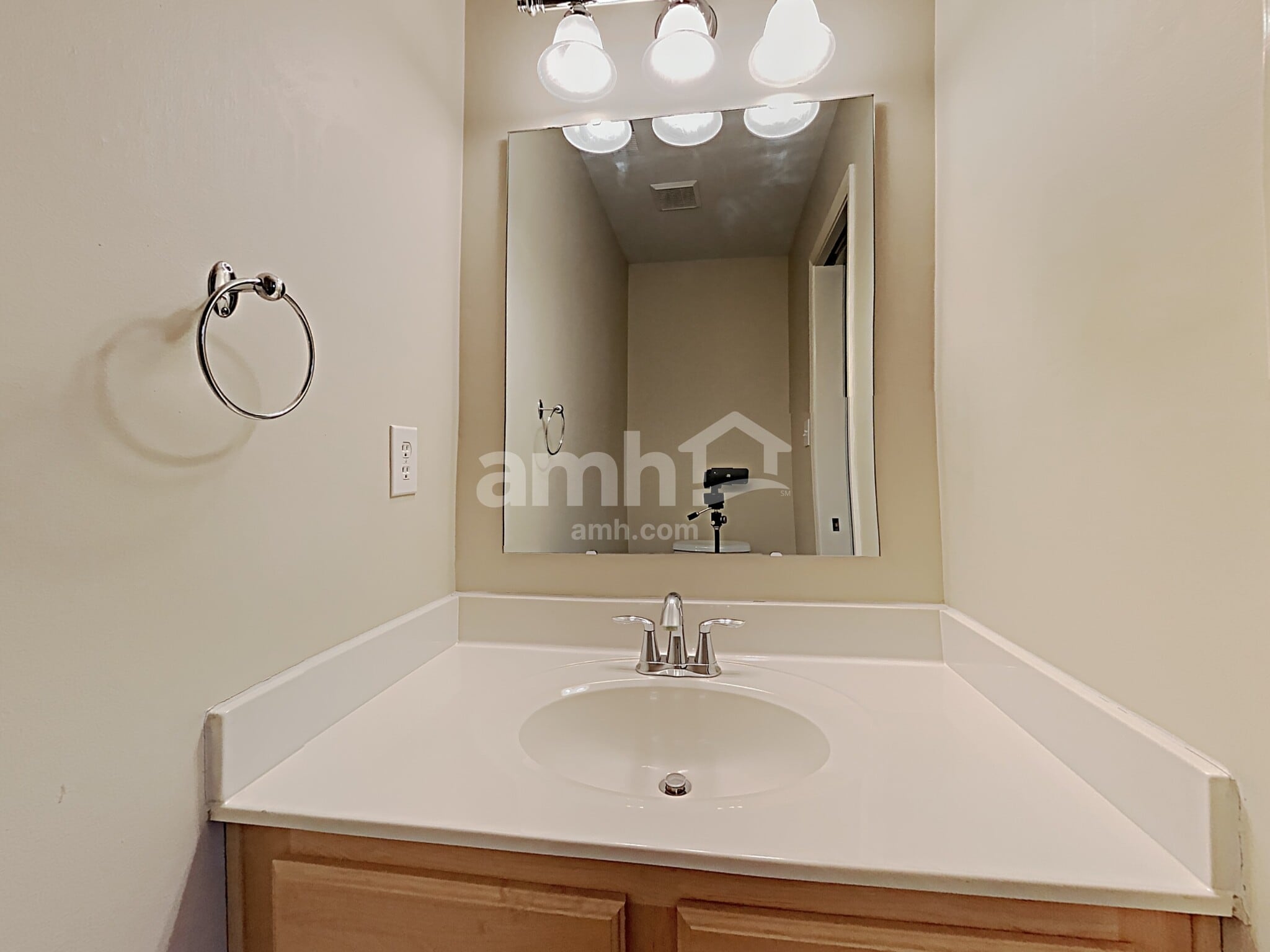 Building Photo - 13041 Rawlings Ct