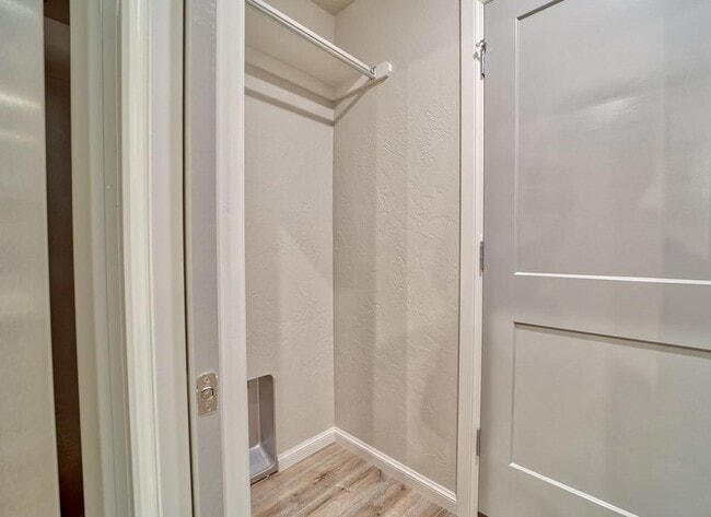 Building Photo - 1530 S 7th St