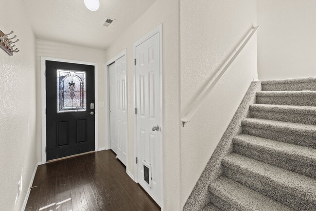 Building Photo - 2217 Inspiration Ln