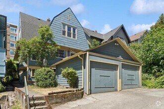 Building Photo - 3 bedroom in Seattle WA 98109