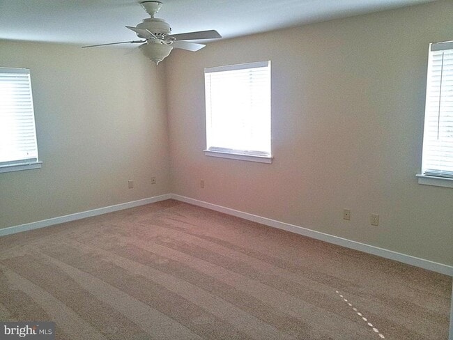 Building Photo - 8406 Westview Rd