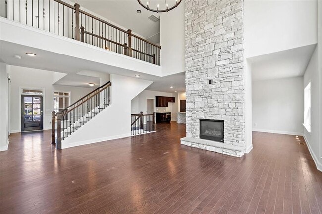 Building Photo - 4180 Woodwind Dr