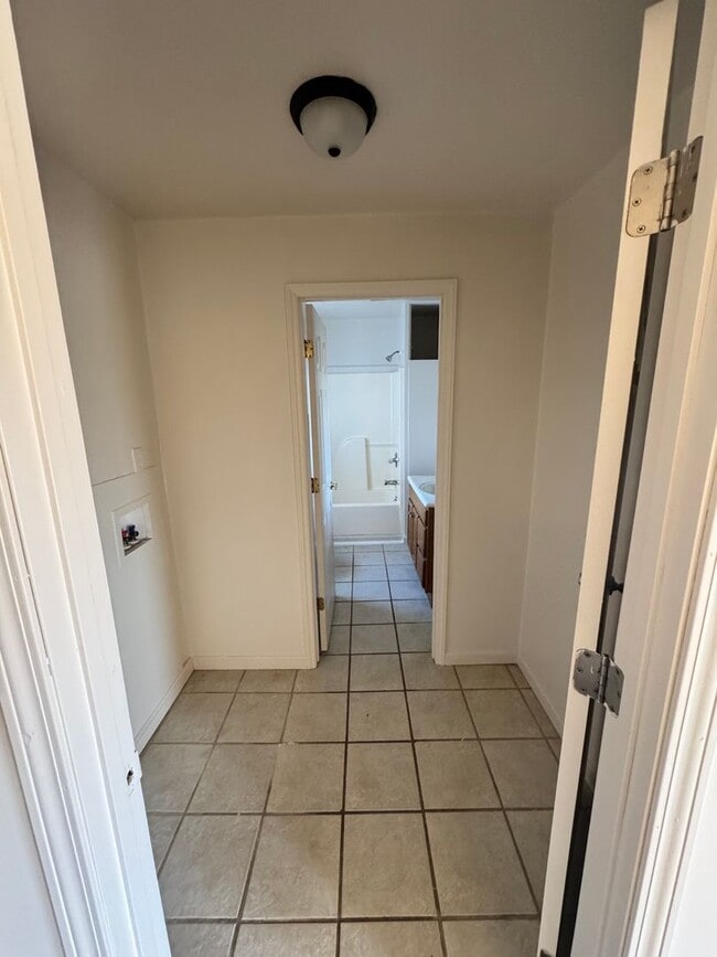 Building Photo - 2/1 Duplex in Shelby, NC