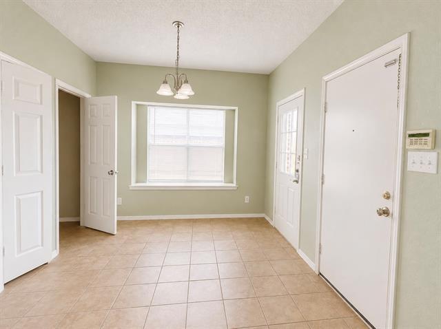 Building Photo - 7900 Squire Ln