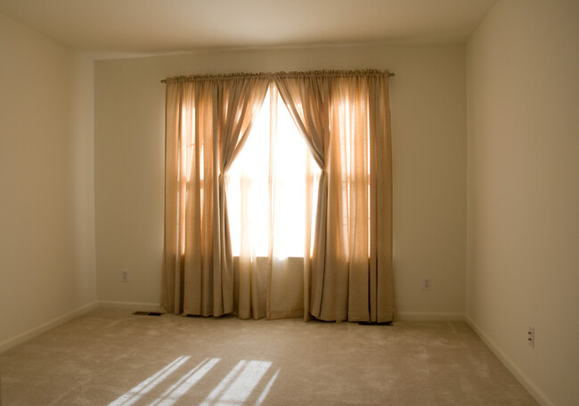 Upstairs Bedroom/Office - 3182 Camden Drive