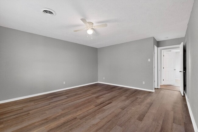 Building Photo - 6805 Newcastle Pl