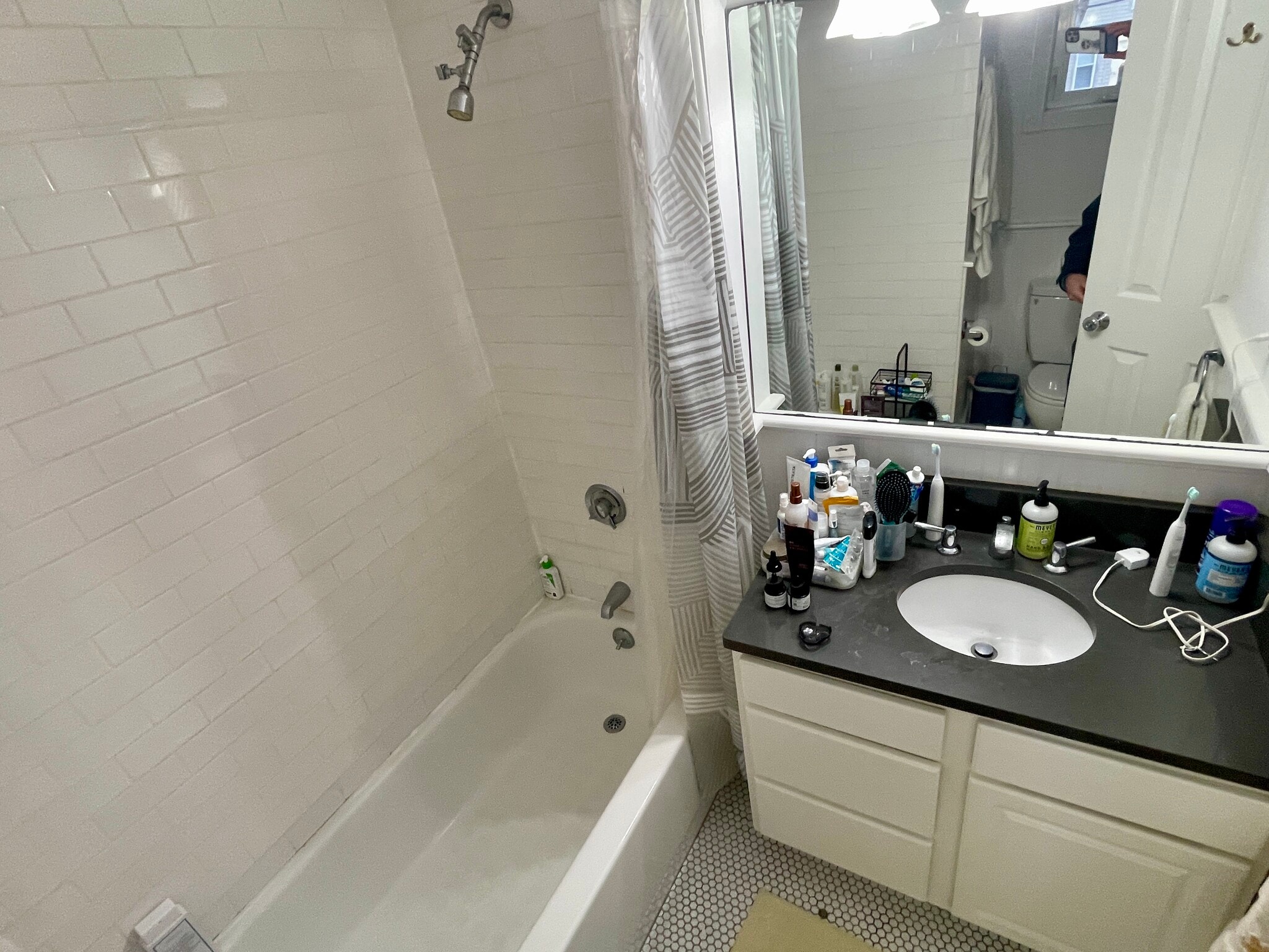 Building Photo - 2 Worcester St