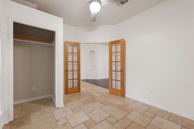 Building Photo - 8113 Campeche Bay Pl