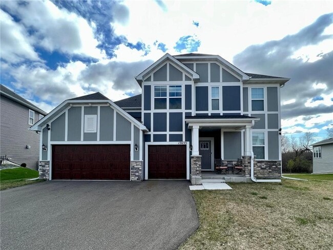 Building Photo - 15633 Dakota Ave