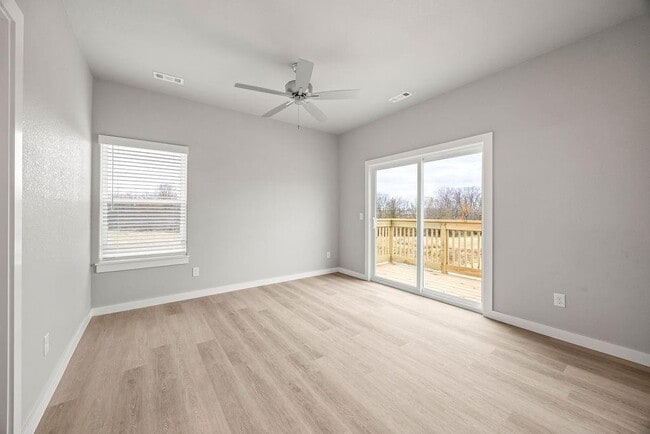 Building Photo - 1903-1 SW Poigai Wy