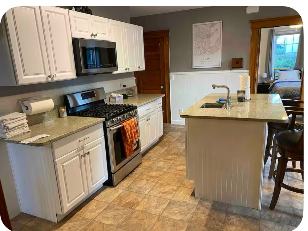 Building Photo - 3 Hersey St