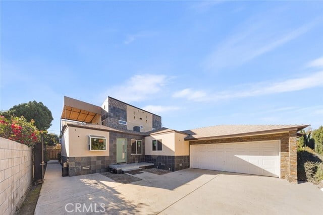 Building Photo - 18748 Collins St