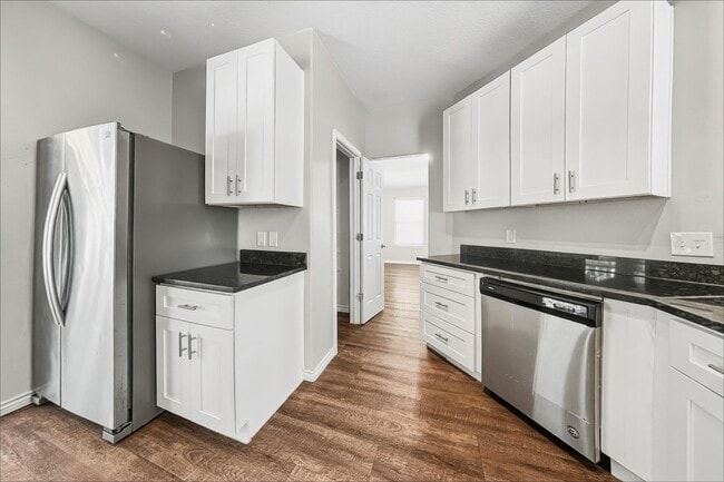 Building Photo - 2423 Lofty Falls Ct