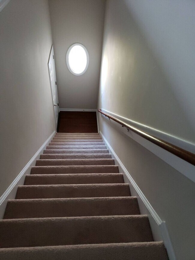 Building Photo - Gorgeous 4 Bedroom Home in Brookshire!