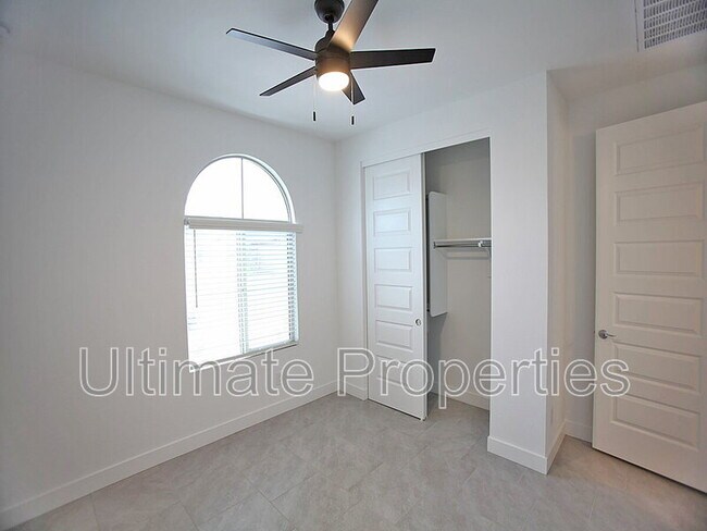 Building Photo - 10210 Indianola Ave