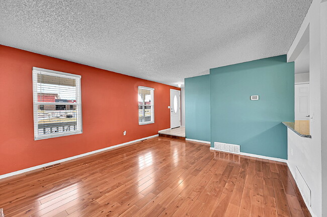 Building Photo - $2,200.95, $300 off the first month's rent, 4 Beds - 2 Bath, Single Family Home in Colorado Sprin...