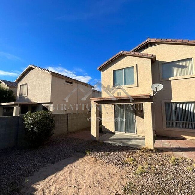 Building Photo - 11381 W Yuma St